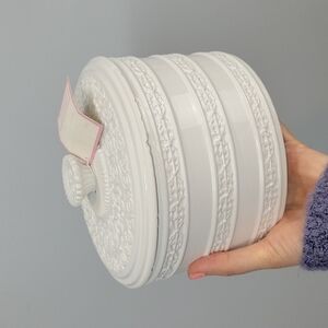 The White Barn Candle Company Sweet Pea Limited Edition candle in ceramic jar.